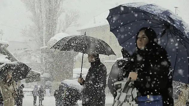 Meteorolojiden 14 il için kuvvetli kar uyarısı

