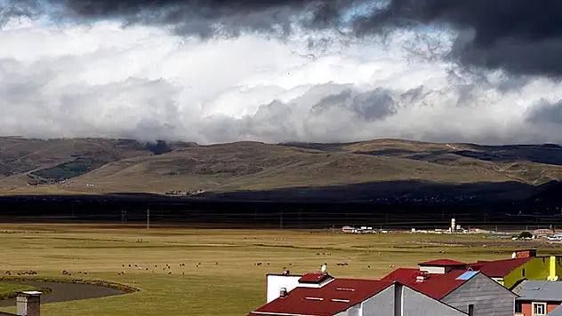 Meteorolojiden fırtına ve sağanak uyarısı
