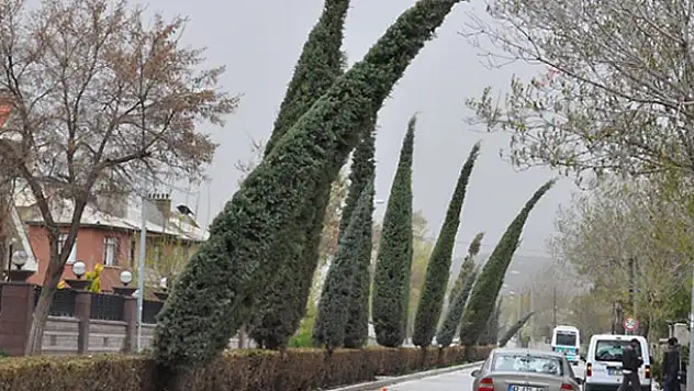Meteorolojiden Konya'ya kuvvetli fırtına uyarısı