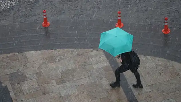 Meteorolojiden kuvvetli yağış uyarısı