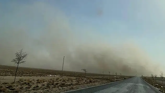 Meteorolojik afet raporunda listenin başına 'fırtına' yerleşti! Konya, fırtına ve doluya teslim oldu
