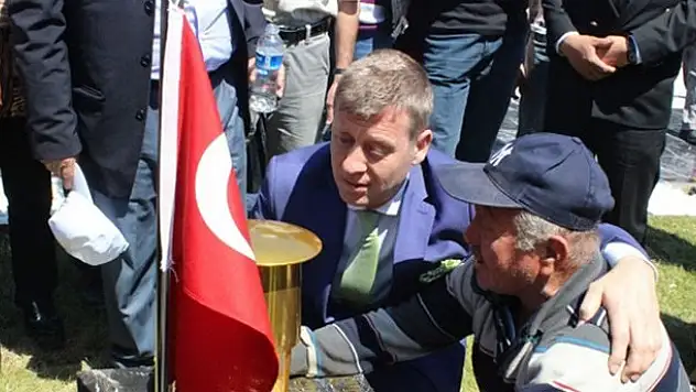 Metin Şentürk de Soma Şehitliğinde