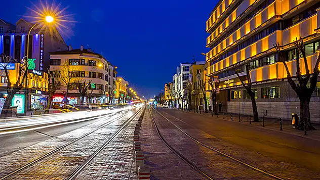 Mevlana Caddesi'nde tarih canlanıyor