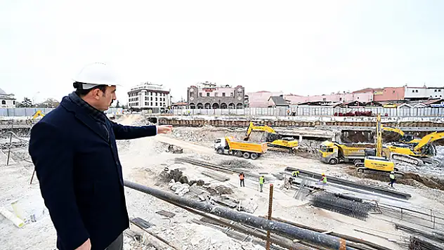 Mevlana Çarşısı ve Altın Çarşı'da dönüşüm çalışmaları sürüyor