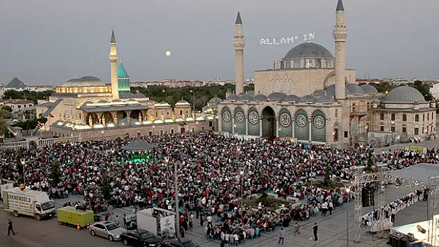 Mevlana Meydanı'nda gelenek bozulmayacak!