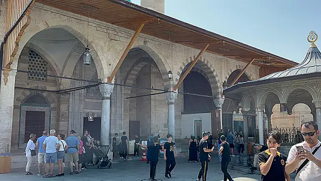Mevlana Müzesi bayramda 50 binden fazla ziyaretçiyi ağırladı