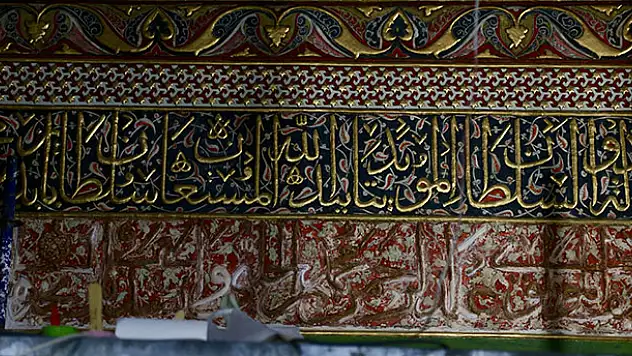 Mevlana Müzesi'nde '500 yıllık süslemeler' ortaya çıkarıldı
