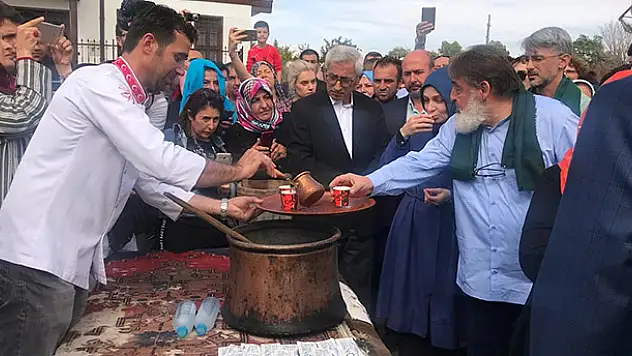 Mevlana'nın 811. doğum yıl dönümü