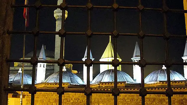 Mevlana'nın dergahında her cuma tasavvuf müziği icra edilecek