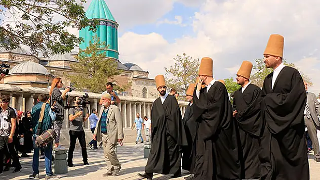 Mevlana'nın Konya'ya gelişi canlandırıldı