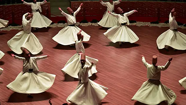 Mevlana'nın 'vasiyeti' insanlığa yol gösteriyor