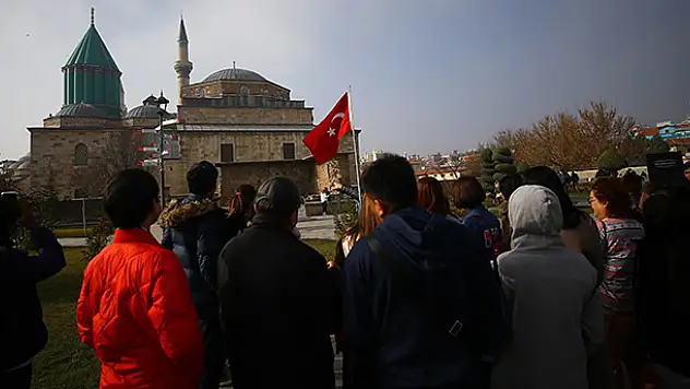 Mevlana şehrinde 'Şeb-i Arus' yoğunluğu