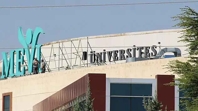 Mevlana Üniversitesi'nin tabelası indirildi