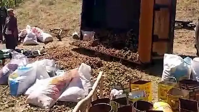 Mevsimlik tarım işçilerini taşıyan traktör devrildi: 13 yaralı
