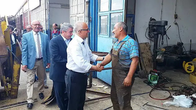 MHP Adayı Gönen'den ilçelere çıkarma
