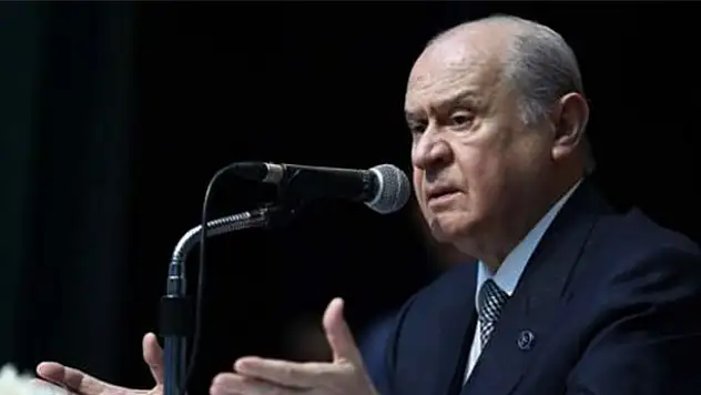 MHP'de 3 istifa daha!