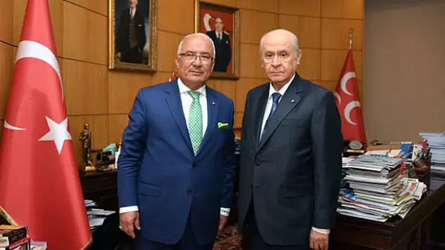 MHP'den Burhanettin Kocamaz'a İstifa Tepkisi: Belediye Başkanlığından da İstifa Etsin