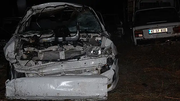 MHP'lileri Taşıyan Minibüs Kaza Yaptı