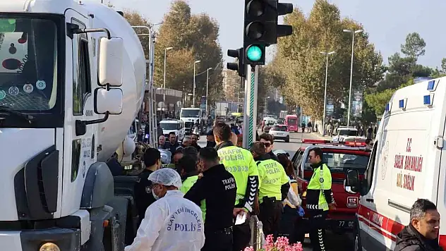 Mikserin altında kalan yaşlı kadın feci şekilde can verdi