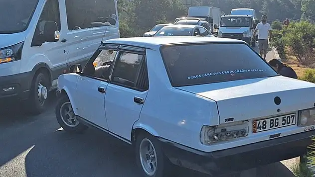 Milas-Bodrum Karayolu'nda zincirleme kaza: 2 yaralı
