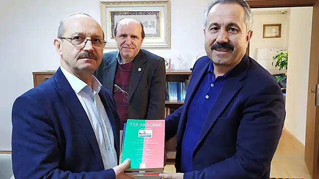 Mİlletvekili Ahmet Sorgun Türkiye Yazarlar Birliği'ni ziyaret etti