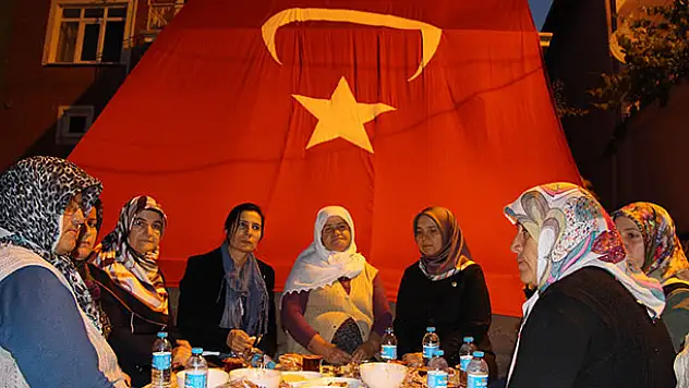 Milletvekili Erdoğan şehit ailesiyle iftar yaptı