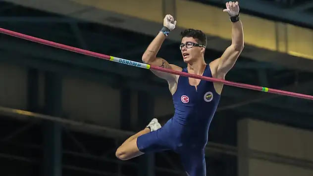 Milli atlet Ersu Şaşma olimpiyat kotası aldı
