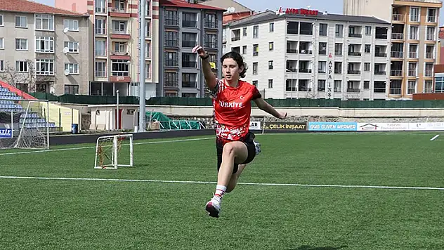 Milli atlet Eylül'ün hedefi EYOF'ta madalya