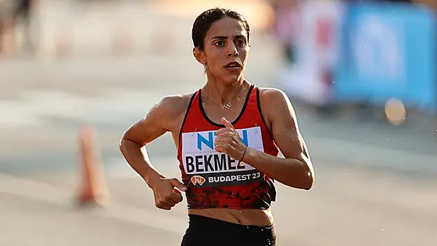 Milli atlet Meryem Bekmez, Olimpiyat Oyunları'nda 20 kilometre yürüyüş yarışını 40'ıncı bitirdi
