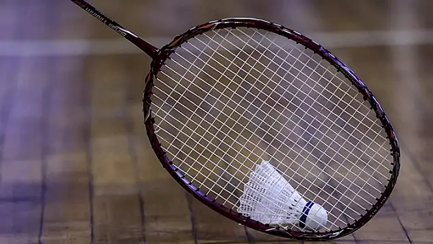 Milli badmintoncu Neslihan Yiğit Arın, Uganda'daki turnuvada gümüş madalya aldı
