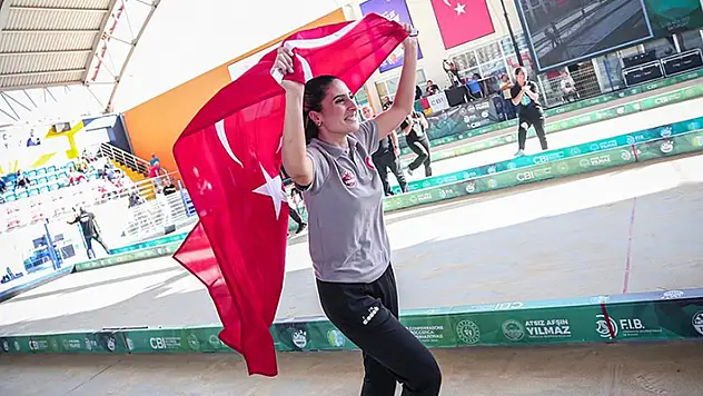 Milli bocceci Eda Sayak dünya şampiyonu oldu
