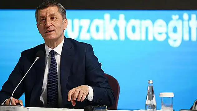 Milli Eğitim Bakanı Selçuk: 21'inde belirli sınıflarda yüz yüze eğitimi başlatacağız