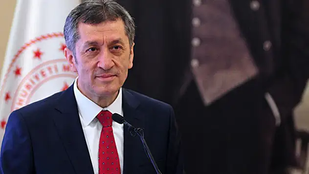 Milli Eğitim Bakanı Selçuk'tan öğrencilere 'öykü yazın' çağrısı