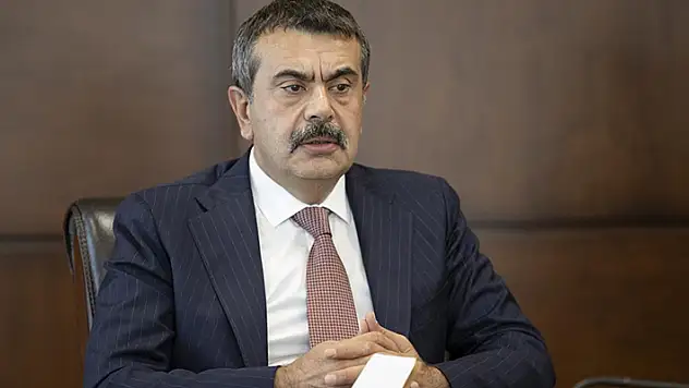 Milli Eğitim Bakanı Yusuf Tekin'den öğretmenlere ve velilere önemli mesaj: Yeni dönemde sınıflarda yasak...
