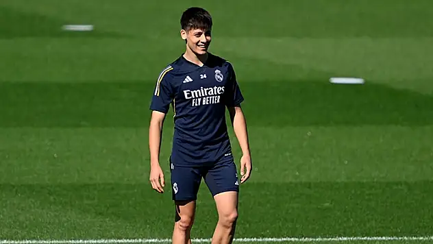 Milli futbolcu Arda Güler, 'Golden Boy' için son 25 aday arasında yer aldı
