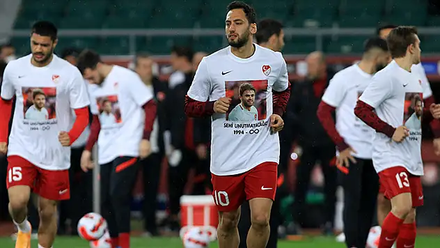 Milli futbolcular, Ahmet Çalık'ı unutmadı