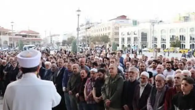 Milli görüşün ulu çınarı dualarla uğurlandı