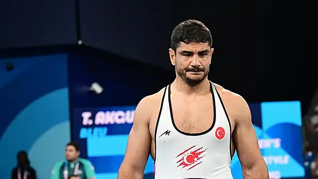 Milli güreşçi Taha Akgül 125 kilo serbest stilde bronz madalya kazandı
