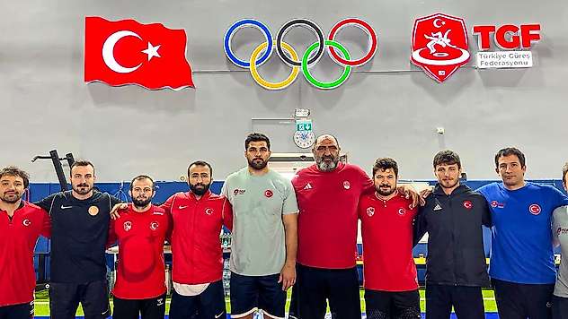 Milli güreşçiler, Macaristan'daki mindere çıkacak