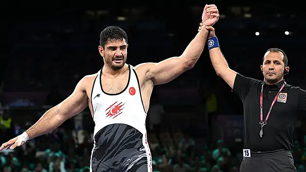 Milli güreşçiler, Paris 2024'te 2 bronz madalyada kaldı
