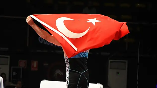 Milli güreşçilerden Ukrayna'da 3 madalya