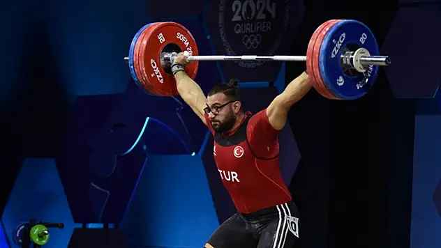 Milli halterci Onur Demirci Avrupa ikincisi oldu
