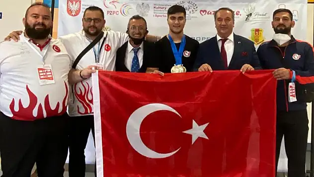 Milli haltercilerden Avrupa Şampiyonasında 7 madalya
