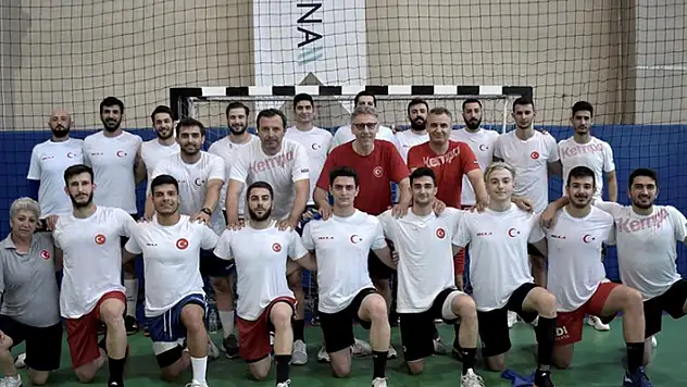 Milli hentbolcular, Cezayir ve Konya'ya hazırlanıyor