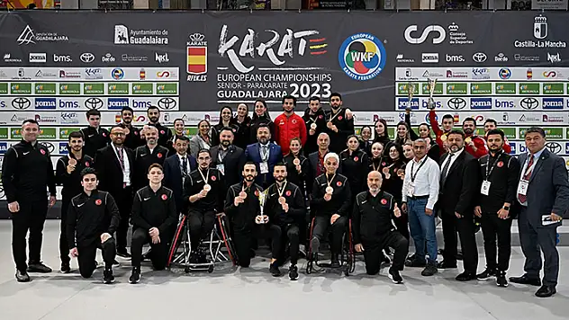 Milli karateciler, Avrupa'da 12 madalya kazandı
