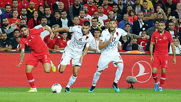Milli maçlar askıda