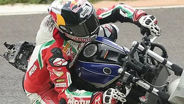 Milli motosikletçi Bahattin Sofuoğlu, 2025 yılında Superbike'ta yarışacak