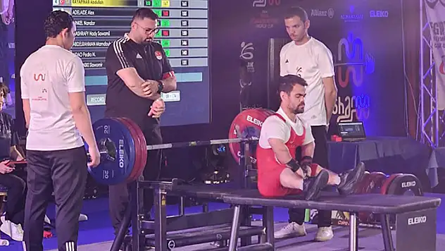 Milli para halterci Abdullah Kayapınar, Paris 2024 Paralimpik Oyunları'na kota aldı
