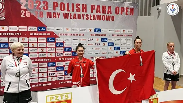 Milli para masa tenisçi Ebru Acer, Polonya'da altın madalya kazandı

