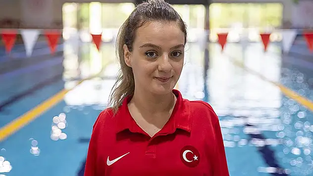 Milli para yüzücü Sümeyye Boyacı, dünya üçüncüsü oldu
